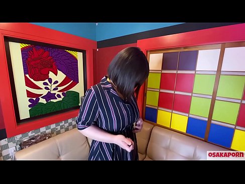 ❤️ Японска сладурана с големи цици мастурбира със секс играчки и получава оргазъм. В едно интервю тя разказва за опита си в чукането. Огромни цици и космати путка стенат силно. Osakaporn ️❌ Порно в bg.porno-flix.ru ❤